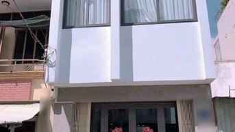 Khách em nợ nần cầm cố căn nhà cho NH giờ đến hẹn đáo hạn NH giá 850tr