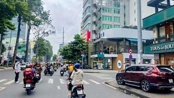 Bán nhà Quận 1 đường Lương Hữu Khánh, 53m2, 2 tầng, vị trí VIP, 22 tỷ