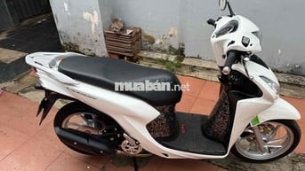 xe mới mua tháng 3 chạy odo 1800
