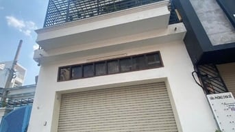 CHO THUÊ NHÀ 2 MT ĐƯỜNG ĐINH TIÊN HOÀNG, QUẬN 1 - DT NGANG 4x18M 