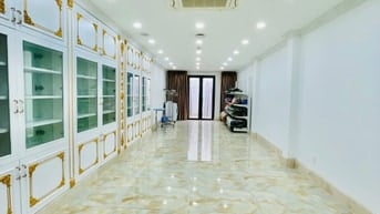Cho thuê nhà góc hai mặt tiền số 150C Huỳnh Văn Bánh, Phường 11, Quận 