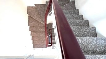NHÀ DÂN XÂY.LÔ GÓC ĐỨC GIANG LONG BIÊN. NGÕ THÔNG Ô TÔ. 8.5 TỶ