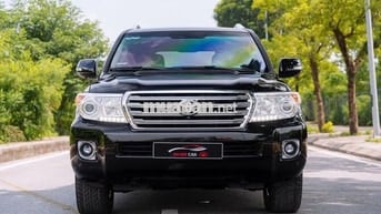 Toyota Land Cruiser VX 4.6 V8 2014