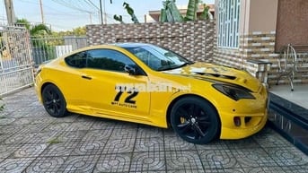 Hyundai Genesis 2010 Coupe 2.0 AT - 80000 km