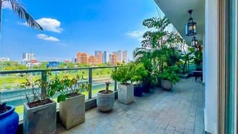 Căn hộ bán tại The Vista An Phú tầng sân vườn gồm 3 phòng ngủ 177m2