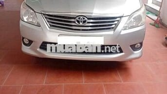 Toyota Innova 2013 2.0G - 195000 km