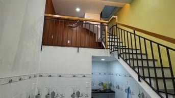 Cho thuê nhà nguyên căn đường Trần Hưng Đạo, PHường Cầu Kho, Quận 1