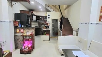 Nhà Công Năng lớn, nở hậu, 05 Tầng, DTSD 165m2