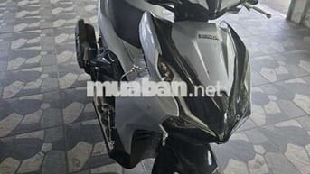Honda Air Blade 2023 màu xám bạc
