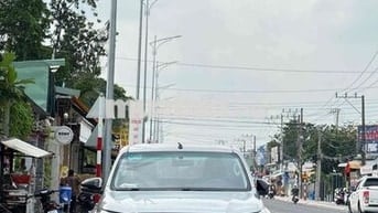 Toyota Hilux 2019 2.4E 4×2 AT - 120000 km