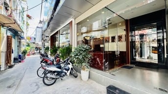 MT ngay CHỢ TÂN ĐỊNH Q1- 100m2- 6 Tầng- THUÊ 100tr/tháng- 16,x TỶ TL
