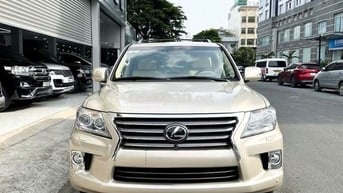 Lexus Lx570 (Full options)