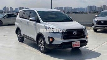 Toyota Innova 2021 Venturer - 71000 km