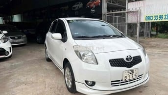Toyota Yaris 2009 1.5 AT - 98000 km