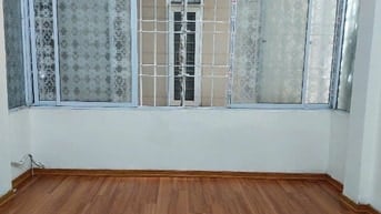 Cho thuê nhà ngõ 117 Nguyễn Khoái, đối diện cây xăng Lương Yên 
