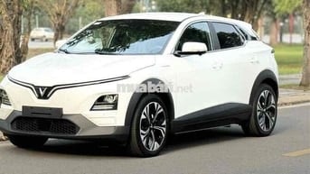 xe VinFast VF6 2025