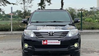 Toyota Fortuner 2015 2.7V 4x4 - 100000 km