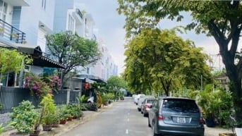 BÁN NHÀ C4 HẺM XE HƠI TRÁNH ĐƯỜNG 8, P. LINH TRUNG, TĐ. 90M2, 8.2 TỶ