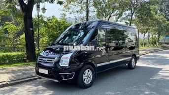 Bán xe Ford Transit 2021 Limousine màu đen
