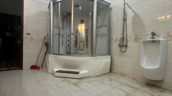 Nhà đẹp cho thuê ngõ 726 đường láng
