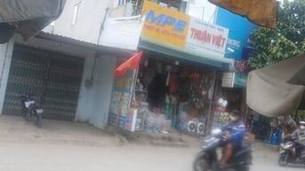 Cho thuê nhà nguyên căn mặt tiền đường lớn tiện kinh doanh buôn bán