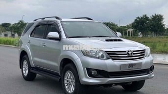 Toyota Fortuner 2014 MT - 1 chủ đi 15vkm giá tốt