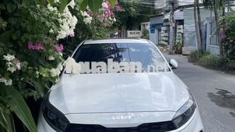 Cần bán lại Kia K3 Luxury 2021 xe còn rất mới