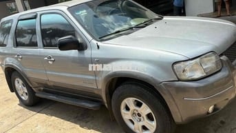 Ford Escape 2003 3.0 V6 - 200000 km