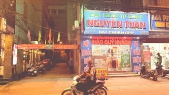 Cửa hàng mặt phố - 151 Nguyễn Tuân