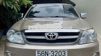 Toyota Fortuner 2008 - 102 km