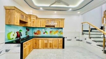 NHÀ MỚI XÂY mặt tiền đường nhựa 6m Rất đẹp. Xem là thích ngay