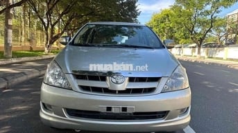 Toyota Innova 2008 G - 123456 km