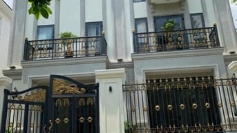 Chính chủ cho thuê Biệt Thự đơn lập VIP có hồ bơi giá 130 tr 