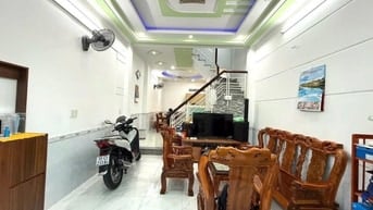 Chủ chuyển công tác ra Hà Nội bán căn Đường Đồng Nai p15 q10. 1,930tỷ