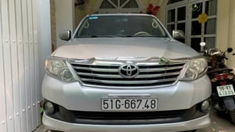 Bán xe đang sử dụng hiệu Toyota Fortuner bản V