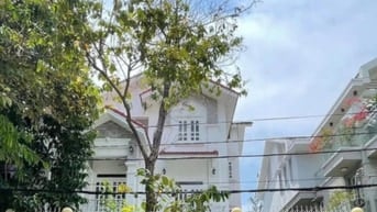Bán biệt thự Trung Sơn 10x20m ngay công viên giáp bờ sông chỉ 32 tỷ.