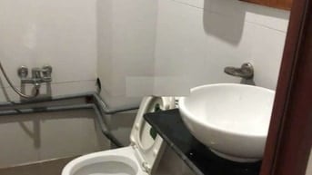 Cho thuê nhà hẻm 4m(XH) Trần Bình Trọng, P.1, Q.5 giá 17tr