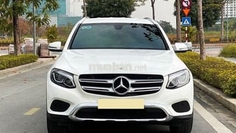 Bán Mercedes GLC200 đời 2018 trắng đẹp