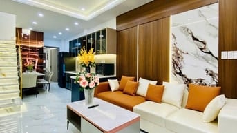 Nhà Sân Vườn 2Tầng 8x9,8(90m2) Hẻm 3m Thích Quảng Đức - Hoàng Hoa Thám