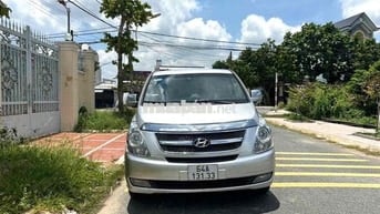 Hyundai Grand Starex 2011 2.5 MT - 180000 km