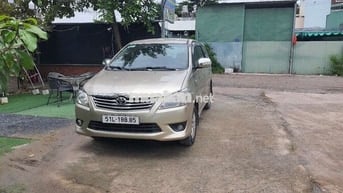 Toyota innova 2.0E 2013 MT