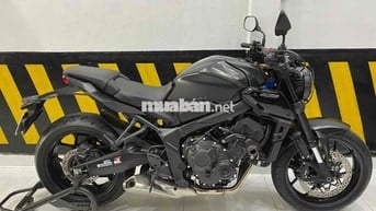 Cb650r 2023 full black chính chủ mua mới 2/2024