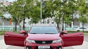 Kia Forte 2009 Koup 2.0 AT - 110000 km