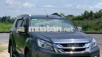 Isuzu Mu X sản xuất 2017 2.5 MT - Zin không lỗi