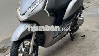 HONDA LEAD 125 MÀU XÁM BẠC CÒN ĐẸP VÀ MỚI -95%
