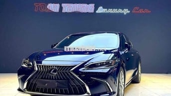 Lexus ES250 2022 đi ít 2v5