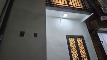 Bán nhà riêng 2,5 tỷ, 15m2, ngõ nông lô góc, mặt tiền thoáng