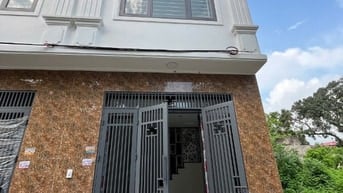 Cực rẻ!!! 3,x tỷ có ngay nhà 3 tầng, 44m2, oto đỗ cửa ở Phượng Đồng