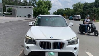 Bán rẻ BMW X1 SPORT 2011 zin AZ độ full options rất đẹp như mới 