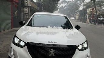 Peugeot 2008 1.2AT Active 2022